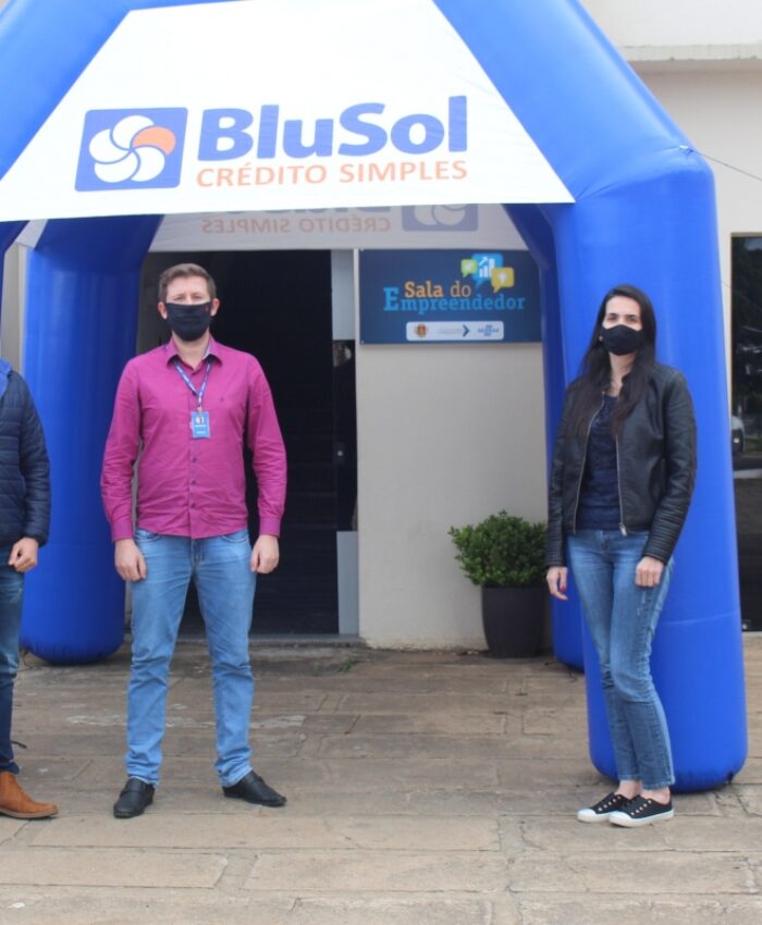 DESENVOLVIMENTO ECONÔMICO DE TRÊS BARRAS REALIZA PRIMEIRA CONSULTORIA COM AGÊNCIA DE CRÉDITO NA SALA DO EMPREENDEDOR