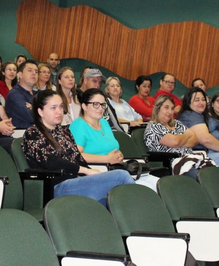 Educação antecipa escolha de vagas e informa calendário de retorno das férias