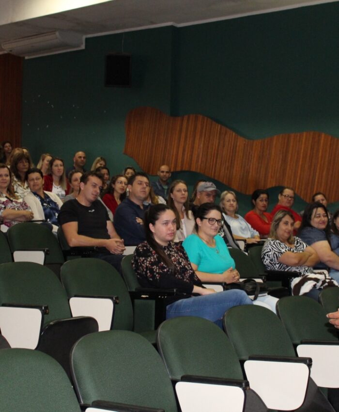 Educação reúne professores para a escolha de vagas em Três Barras