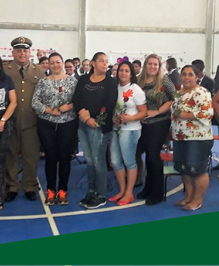 Escolas municipais promovem atividades para homenagear as Mães