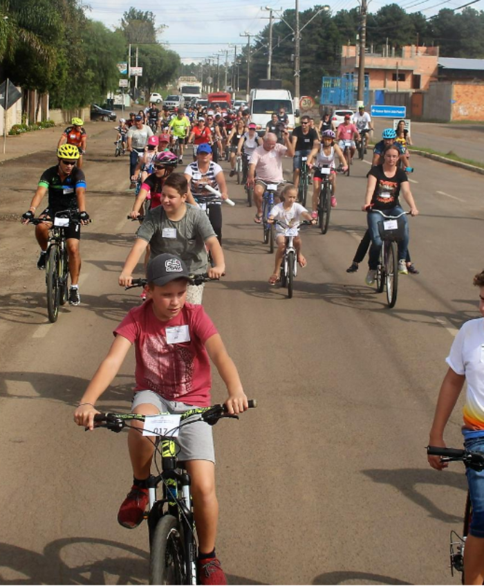 Fim de semana teve Passeio Ciclístico e show do Talagaço em Três Barras