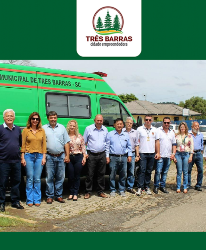 Governo de Três Barras faz a entrega de novos veículos e anuncia recuperação de prédios públicos