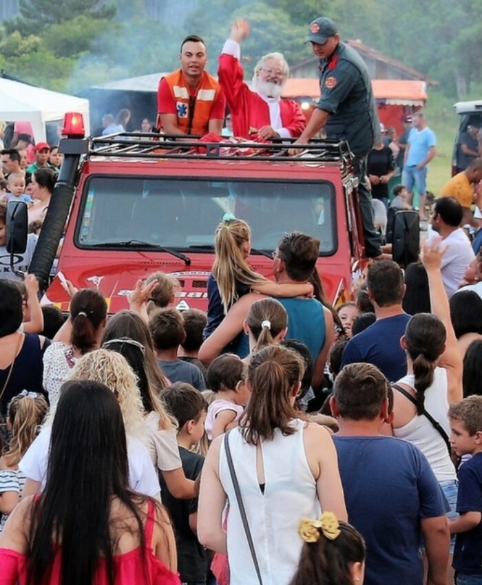 Mais de 4 mil pessoas acompanham festividades natalinas no centro
