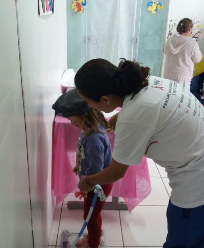 Posto Azul realiza aferição de peso e altura de crianças