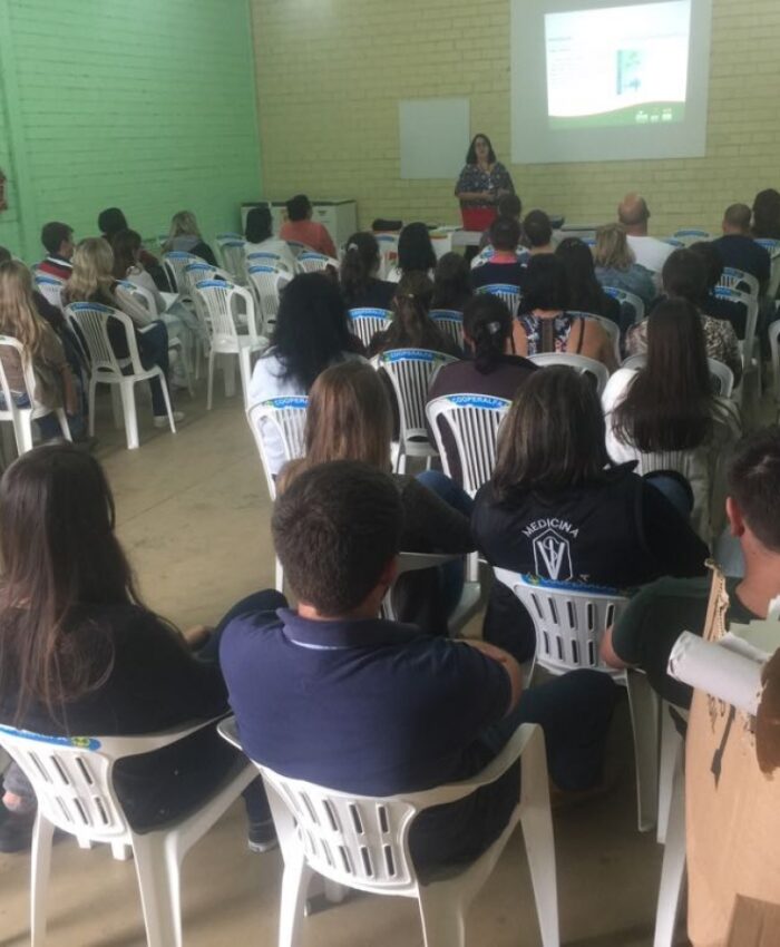 Profissionais de saúde participam de capacitação sobre a Febre Amarela