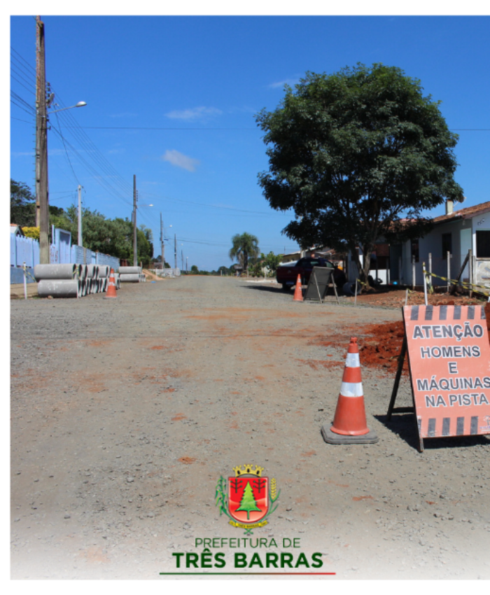 Ruas do bairro João Paulo II são preparadas para receber o asfalto
