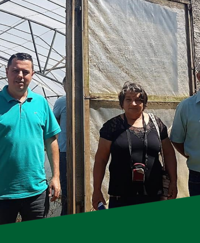 Secretário de Agricultura lidera visita técnica a estufa para criação de alevinos em Mafra
