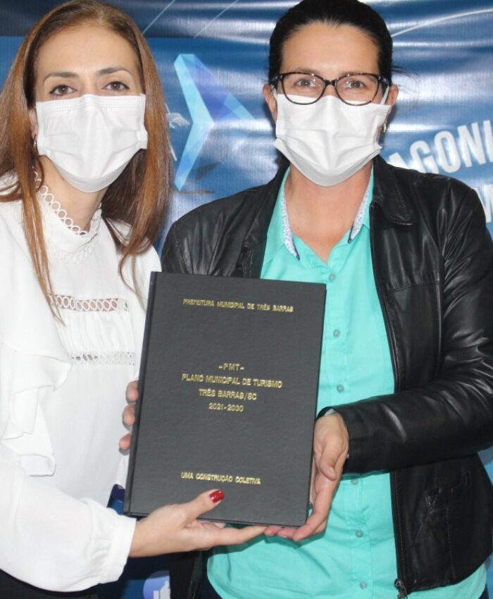 TRÊS BARRAS RECEBE O PLANO MUNICIPAL DE TURISMO